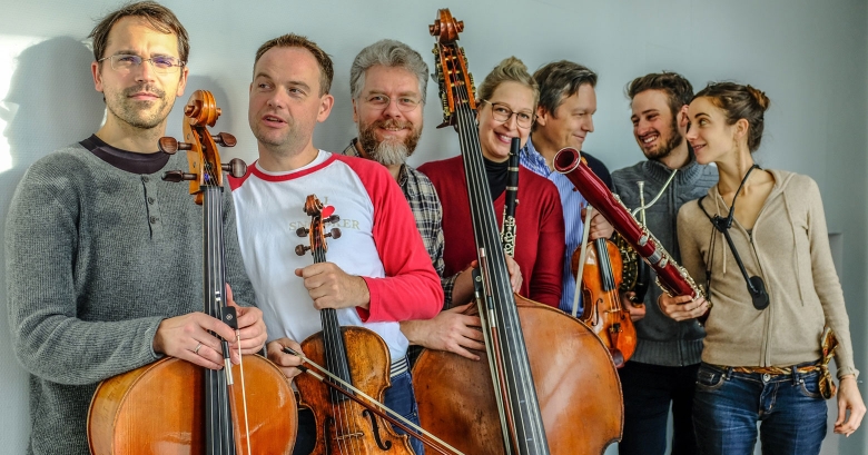 Florian Fischer (Violoncello), Thomas Rössel (Viola), Bruno Suys (Kontrabass), Claudia Dresel (Klarinette), Ingo de Haas (Violine), Kristian Katzenberger (Horn), Lola Descours (Fagott)